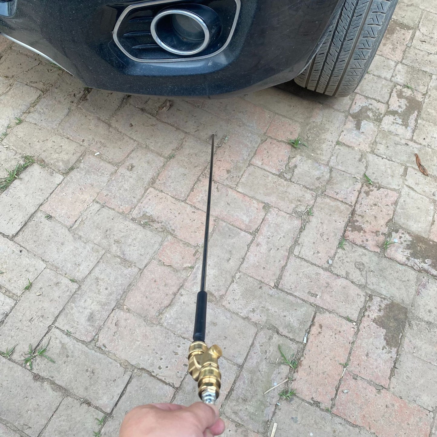 No-Dismantle Water Tank Cleaning Tool