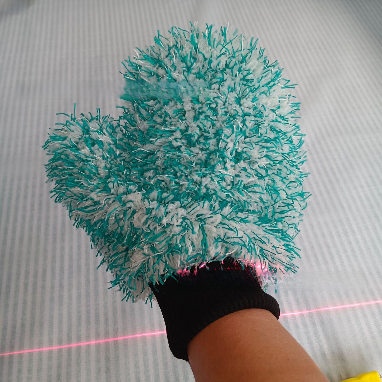 Microfiber Car Cleaning Gloves with Coral Fleece