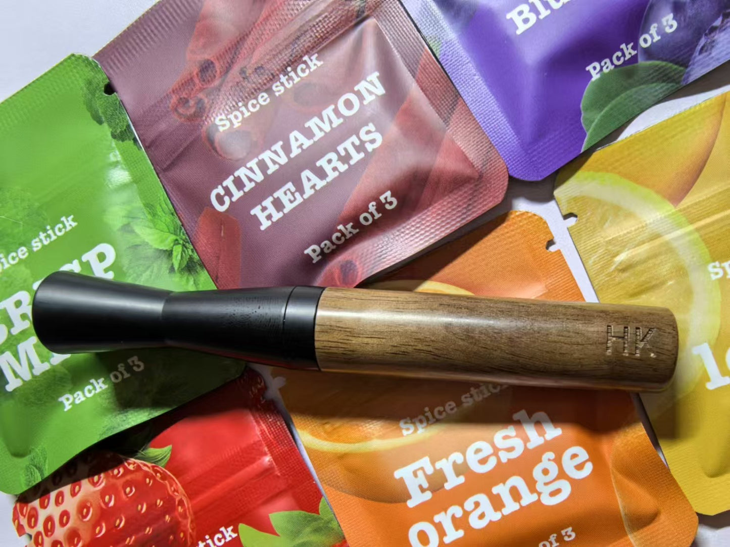 A complete set of hardware accessories for cigarette sticks